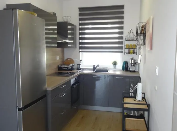 Fantazija アパート *